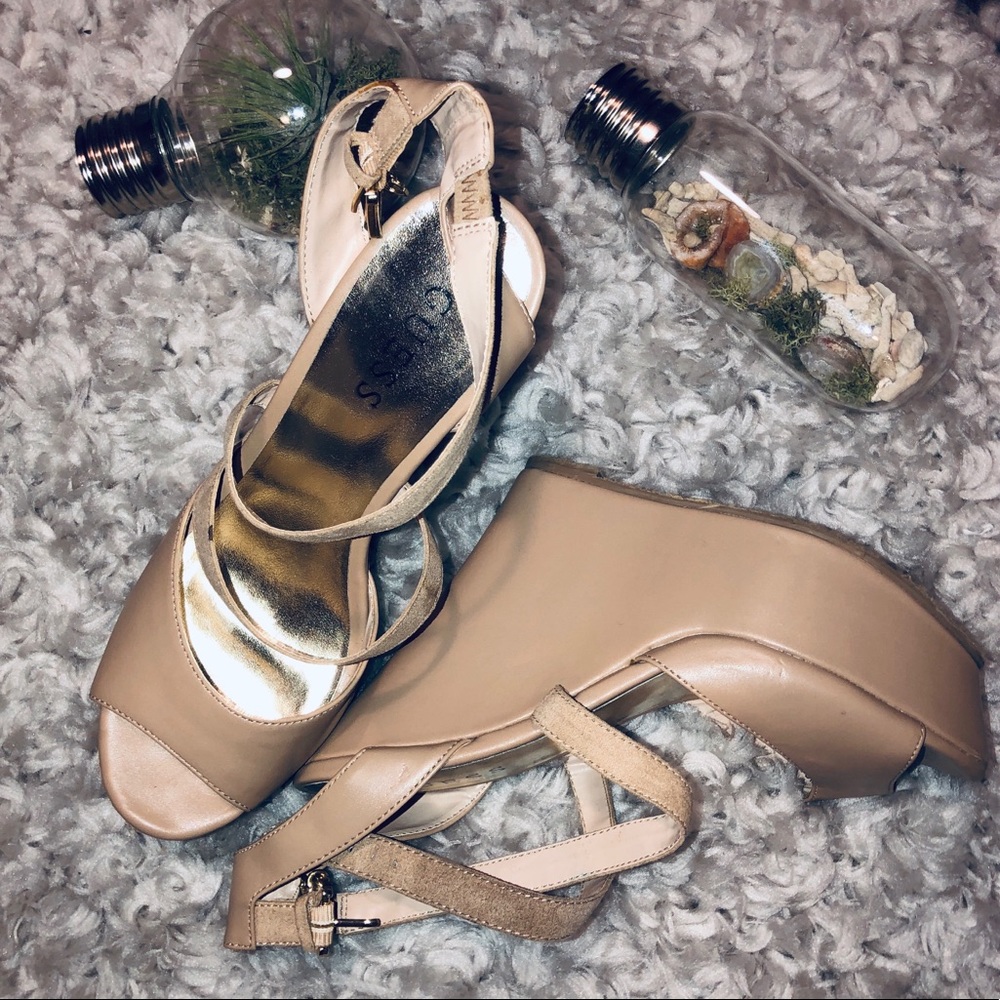 Guess Wedge Heels Cream/Tan